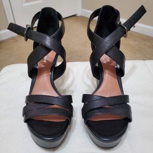 Gianna Bini Black Wedges